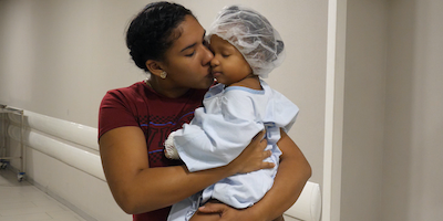 Carme chacón ayuda a salvar vidas