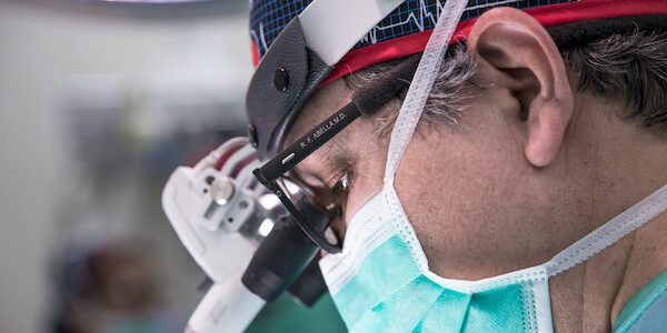 Dr-Abella-600×400-1 Dr Abella